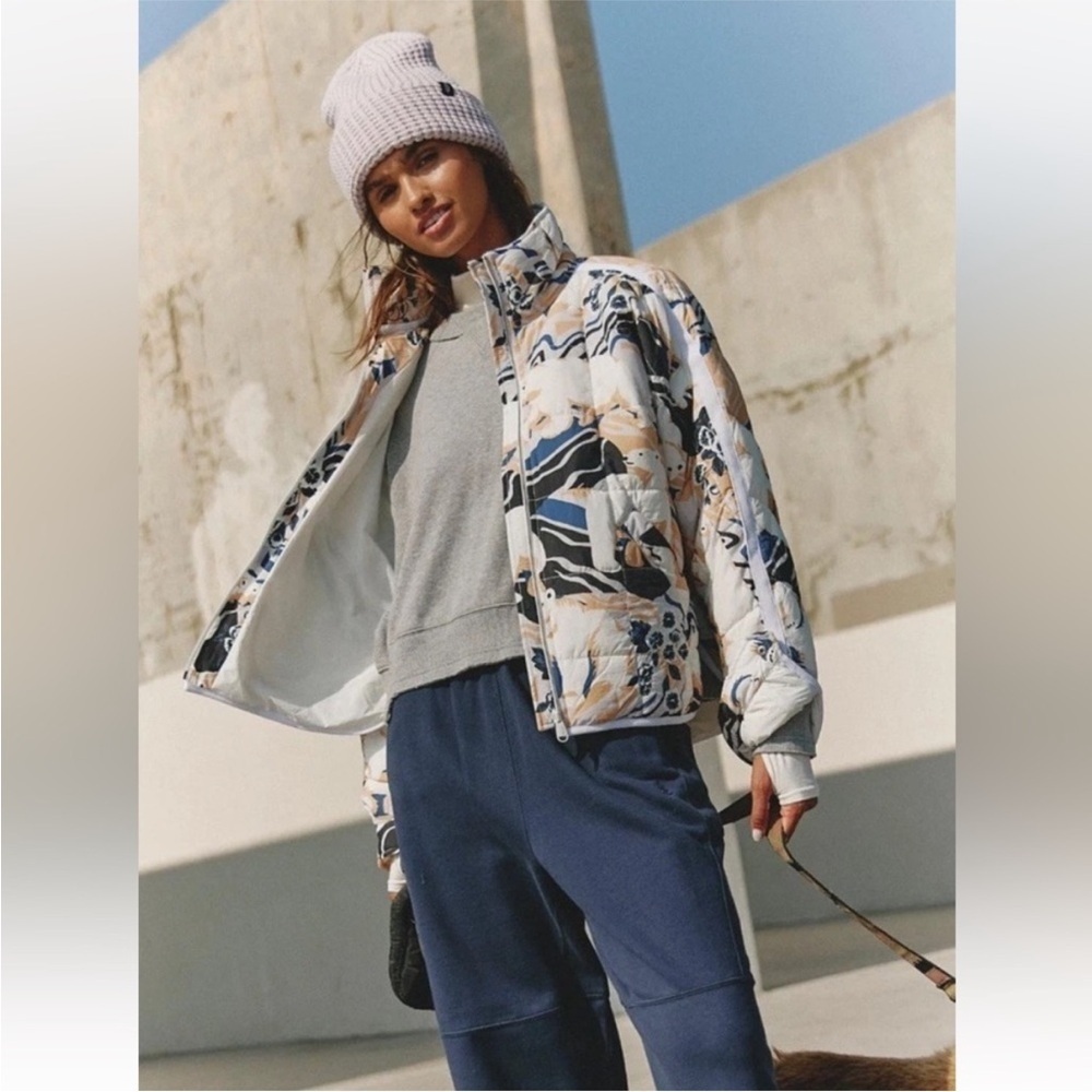 Free People Pippa Packable Puffer Jacket Polar Bear Printed WINTER COMBO S NEW
